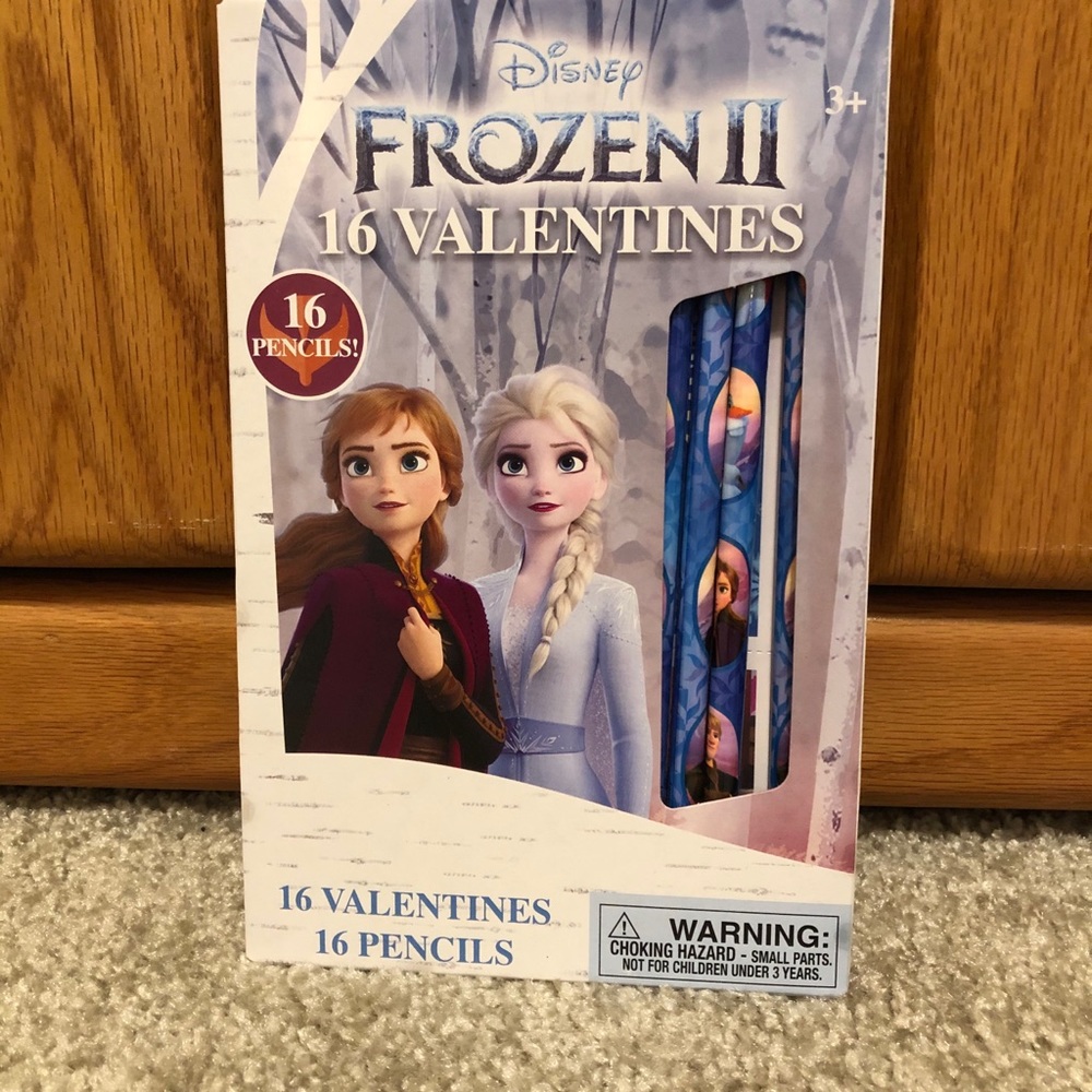 ❗️NEW❗️The Ultimate Frozen 2 Bundle - Picture 3 of 5